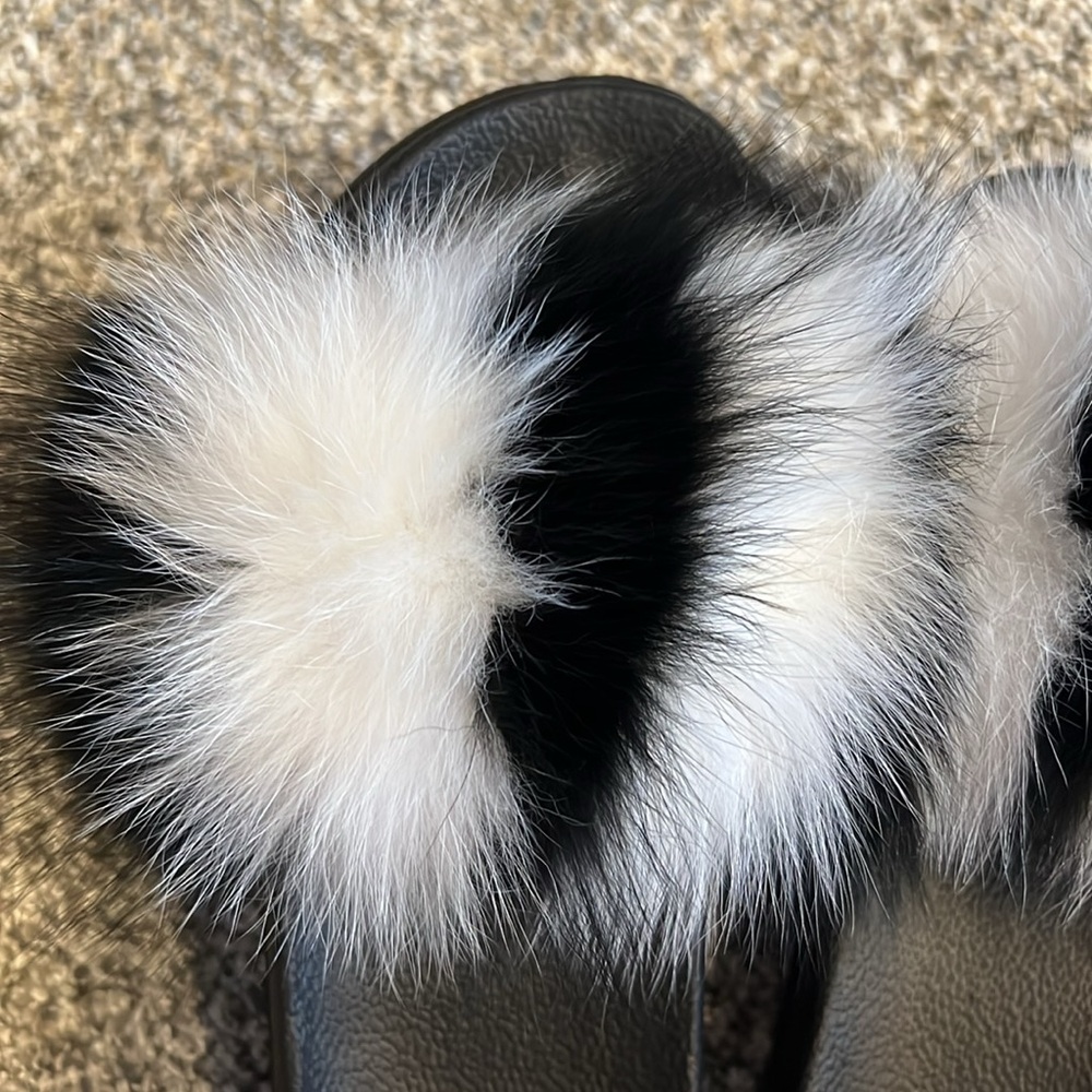 #131. Fuzzy slides. Size 8 - Picture 4 of 7